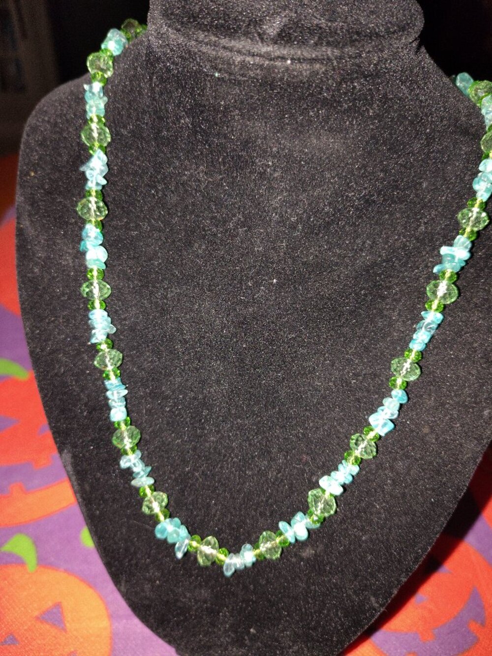 Ladies necklace